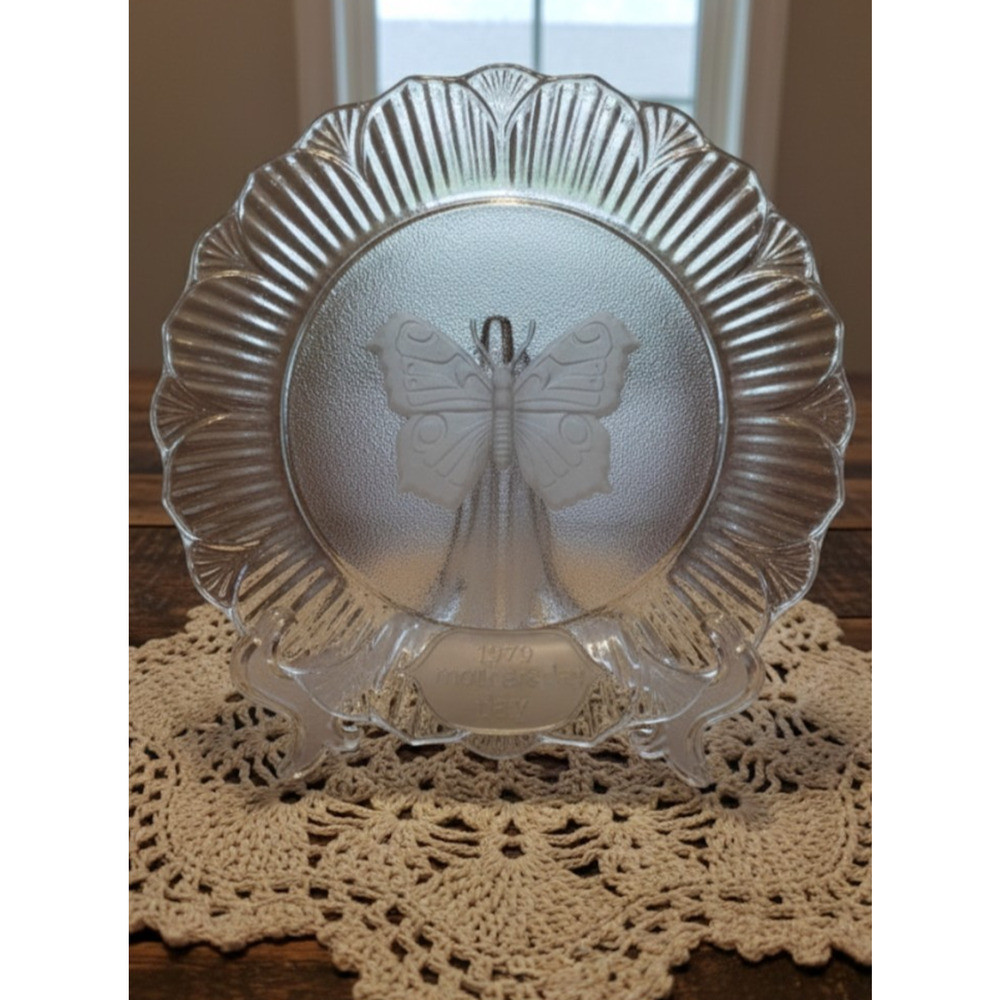 Vintage 1979 Goebel Mother's‎ Day Crystal Glass First Edition Collectible Plate